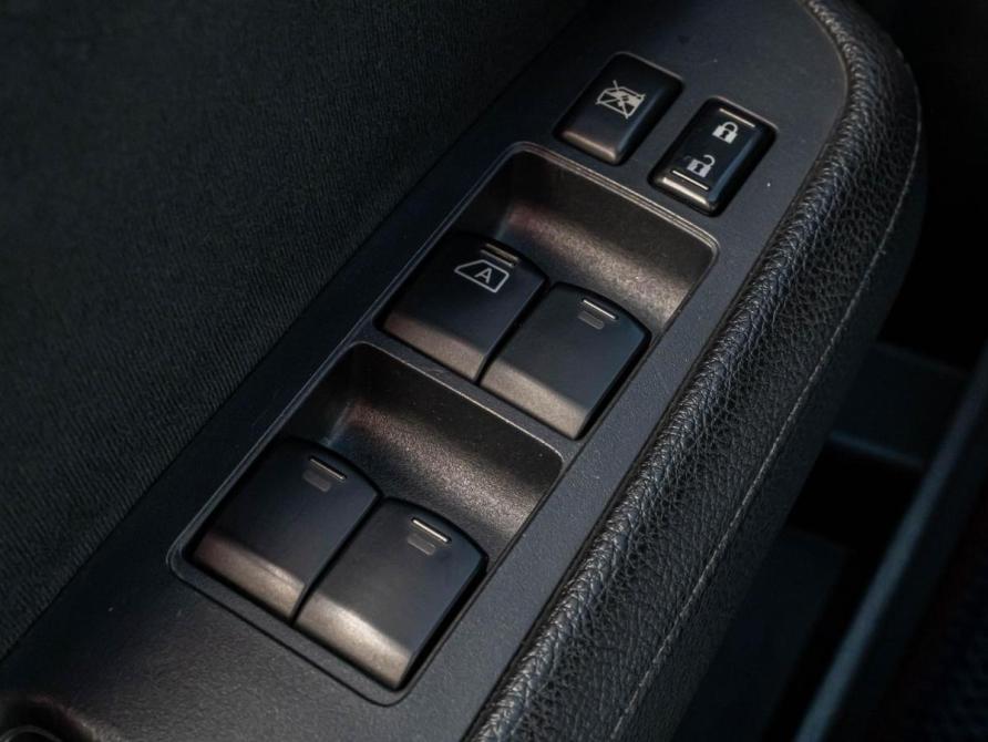 Nissan Tiida I Рестайлинг Краснодар  - изображение 17