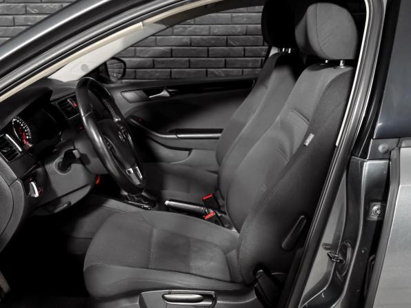 Volkswagen Jetta VI с пробегом 2012 года, цена 710 000 рублей, 303601 км, седан, Автокод Объявления