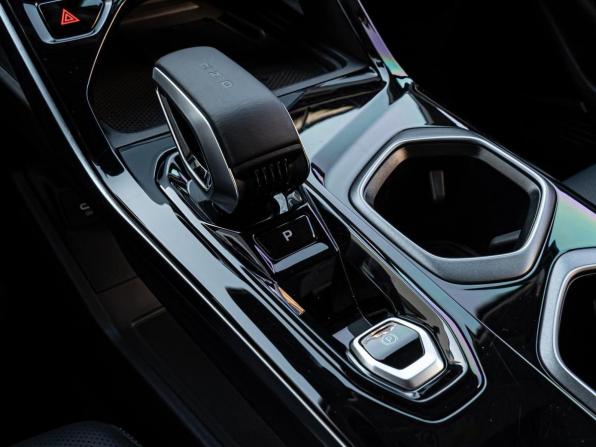 Geely Atlas II с пробегом 2024 года, цена 2 820 000 рублей, 37425 км, внедорожник, Автокод Объявления