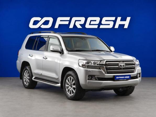 Toyota Land Cruiser 200 Series Рестайлинг 2 с пробегом 2016 года, цена 4 949 700 рублей, 219303 км, внедорожник, Автокод Объявления