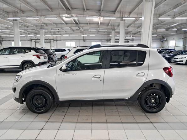 Renault Sandero II с пробегом 2015 года, цена 805 000 рублей, 116370 км, хэтчбек, Автокод Объявления