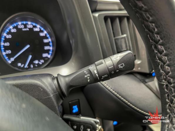 Toyota RAV4 IV (XA40) Рестайлинг с пробегом 2015 года, цена 2 218 000 рублей, 160000 км, внедорожник, Автокод Объявления