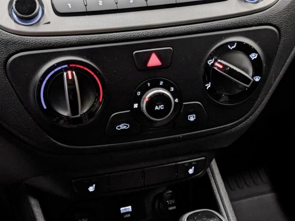 Hyundai Solaris II Рестайлинг с пробегом 2022 года, цена 1 620 000 рублей, 66122 км, седан, Автокод Объявления