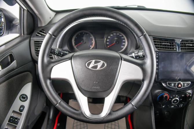 Hyundai Solaris I с пробегом 2014 года, цена 789 000 рублей, 219780 км, седан, Автокод Объявления