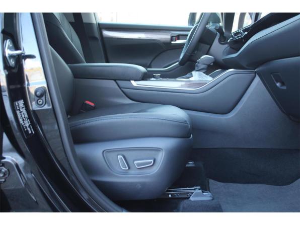 Toyota Highlander IV (XU70) с пробегом 2025 года, цена 5 930 000 рублей, 33 км, внедорожник, Автокод Объявления