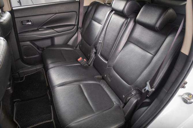 Mitsubishi Outlander III с пробегом 2014 года, цена 1 399 000 рублей, 211000 км, внедорожник, Автокод Объявления