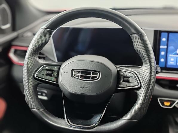 Geely Coolray I Рестайлинг с пробегом 2023 года, цена 2 235 000 рублей, 19942 км, внедорожник, Автокод Объявления