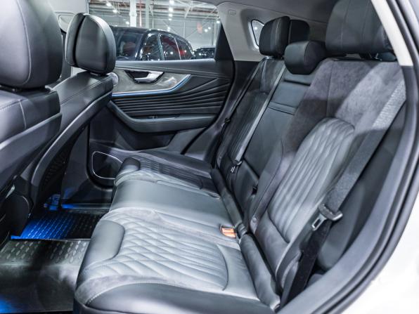 Hongqi HS5 I Рестайлинг с пробегом 2024 года, цена 3 689 800 рублей, 11363 км, внедорожник, Автокод Объявления