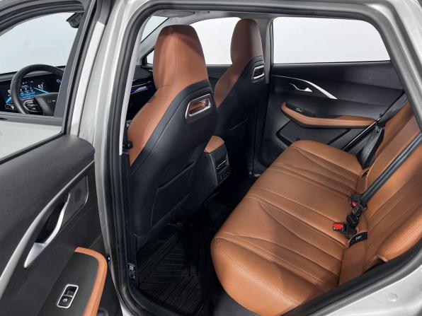 Omoda C5 I с пробегом 2023 года, цена 1 860 000 рублей, 60000 км, внедорожник, Автокод Объявления