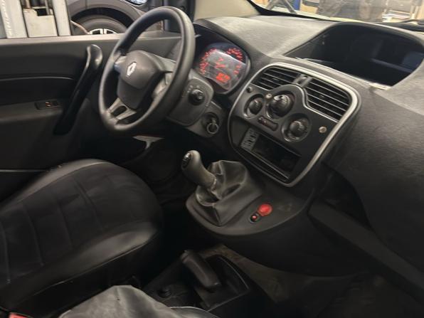 Renault Kangoo II Рестайлинг с пробегом 2013 года, цена 499 000 рублей, 388705 км, фургон, Автокод Объявления