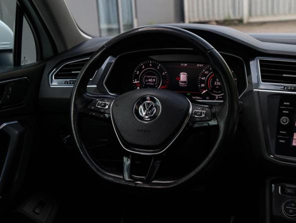 Volkswagen Tiguan II с пробегом 2018 года, цена 2 990 000 рублей, 147263 км, внедорожник, Автокод Объявления