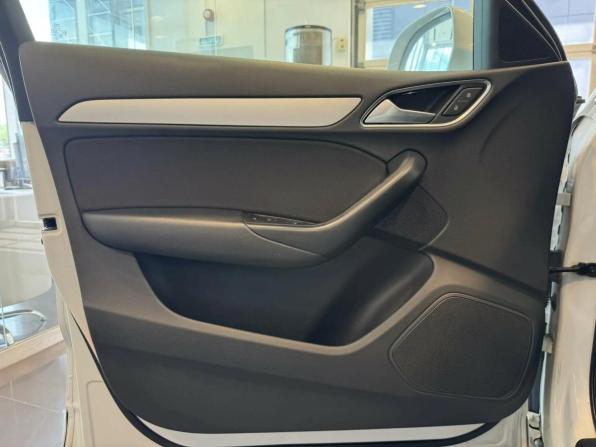 Audi Q3 I (8U) Рестайлинг с пробегом 2016 года, цена 1 970 000 рублей, 146770 км, внедорожник, Автокод Объявления