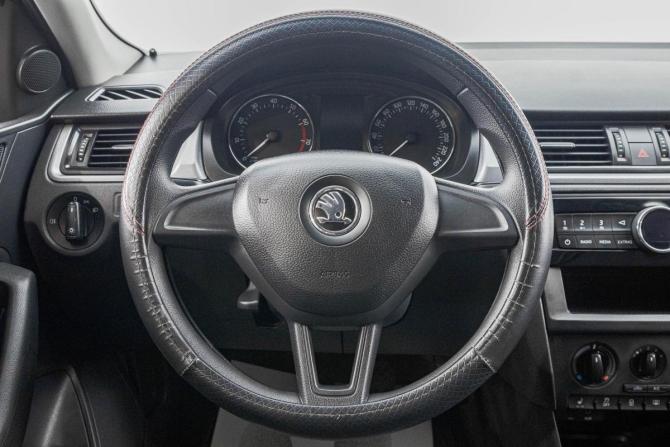 Skoda Rapid I с пробегом 2016 года, цена 1 049 000 рублей, 95000 км, лифтбек, Автокод Объявления