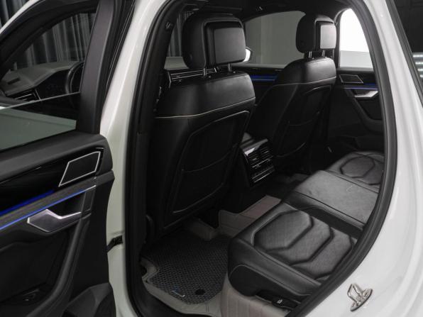 Volkswagen Touareg III с пробегом 2020 года, цена 5 699 000 рублей, 59802 км, внедорожник, Автокод Объявления