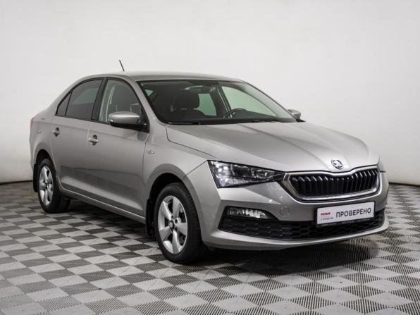 Skoda Rapid II с пробегом 2021 года, цена 1 577 000 рублей, 62210 км, лифтбек, Автокод Объявления