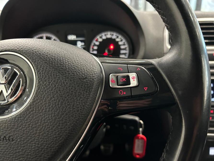 Volkswagen Polo V Рестайлинг Санкт-Петербург  - изображение 14