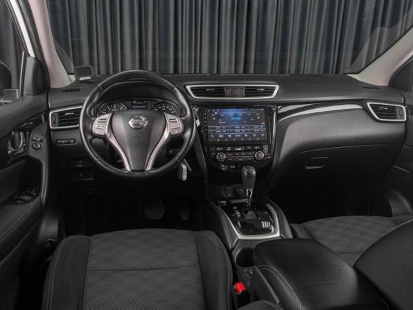 Nissan Qashqai II с пробегом 2018 года, цена 1 729 000 рублей, 83335 км, внедорожник, Автокод Объявления
