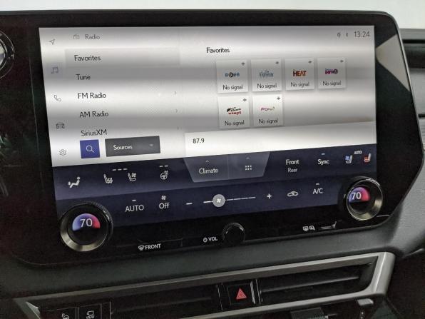 Lexus RX V с пробегом 2023 года, цена 8 025 000 рублей, 37434 км, внедорожник, Автокод Объявления