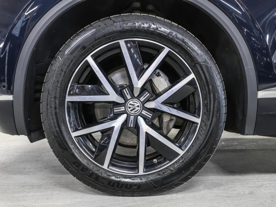 Volkswagen Touareg III Москва  - изображение 24