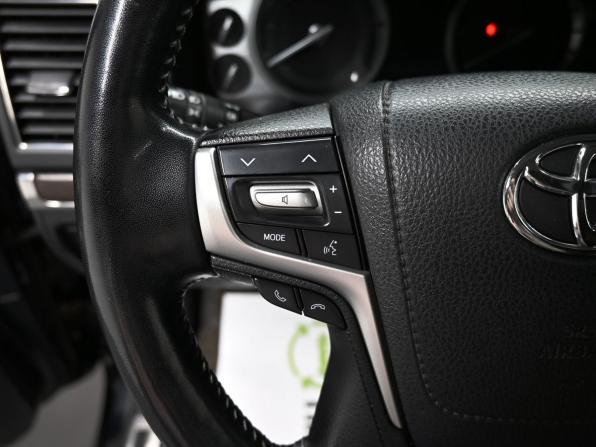 Toyota Land Cruiser 200 Series Рестайлинг 2 с пробегом 2021 года, цена 6 450 000 рублей, 216151 км, внедорожник, Автокод Объявления