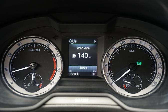 Skoda Octavia III (A7) Рестайлинг с пробегом 2017 года, цена 2 050 000 рублей, 182890 км, лифтбек, Автокод Объявления