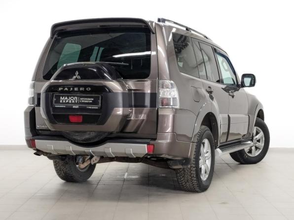 Mitsubishi Pajero IV Рестайлинг 2 с пробегом 2015 года, цена 2 515 000 рублей, 120717 км, внедорожник, Автокод Объявления