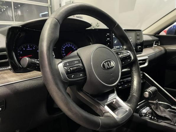 Kia K5 III с пробегом 2020 года, цена 1 200 000 рублей, 581064 км, седан, Автокод Объявления