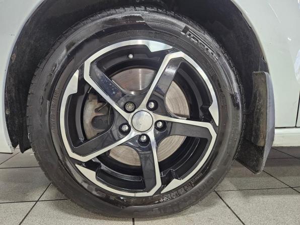 Volkswagen Polo V Рестайлинг с пробегом 2017 года, цена 1 188 000 рублей, 123372 км, седан, Автокод Объявления