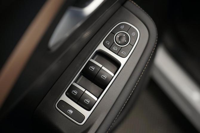 Omoda C5 I с пробегом 2023 года, цена 1 795 000 рублей, 70000 км, внедорожник, Автокод Объявления