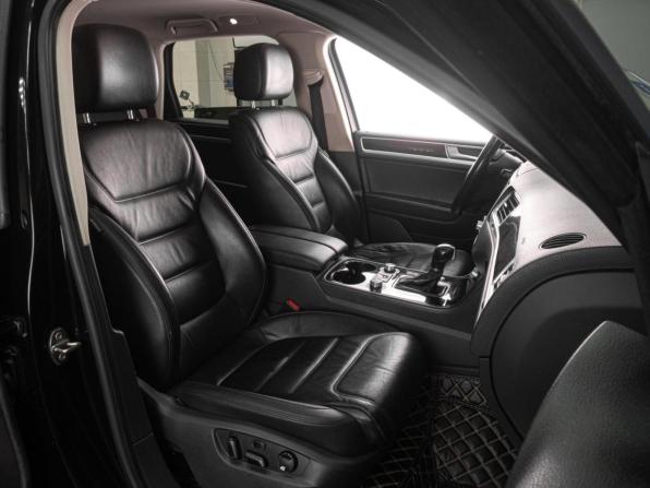 Volkswagen Touareg II Рестайлинг с пробегом 2016 года, цена 3 769 000 рублей, 192258 км, внедорожник, Автокод Объявления