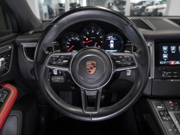 Porsche Macan I с пробегом 2017 года, цена 3 490 000 рублей, 118082 км, внедорожник, Автокод Объявления