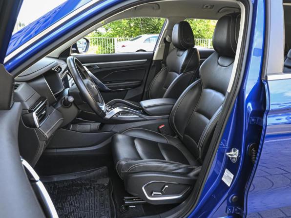 Geely Atlas Pro с пробегом 2022 года, цена 1 877 800 рублей, 84094 км, внедорожник, Автокод Объявления
