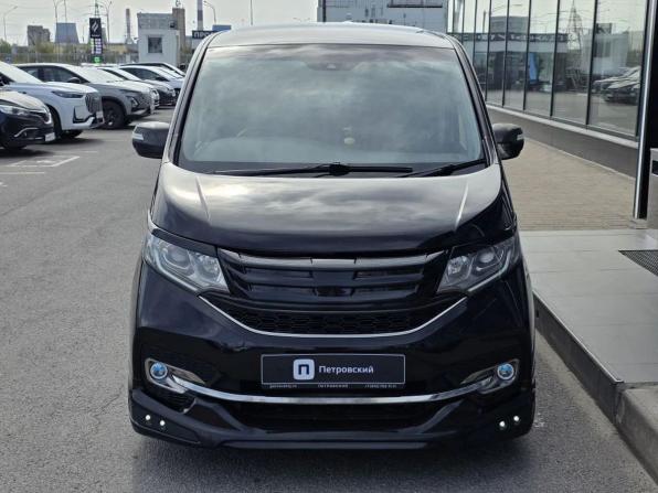 Honda Stepwgn V с пробегом 2015 года, цена 1 999 000 рублей, 108245 км, минивэн, Автокод Объявления
