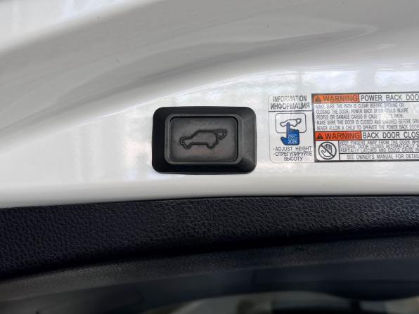 Toyota RAV4 IV (XA40) Рестайлинг с пробегом 2016 года, цена 2 495 000 рублей, 98181 км, внедорожник, Автокод Объявления