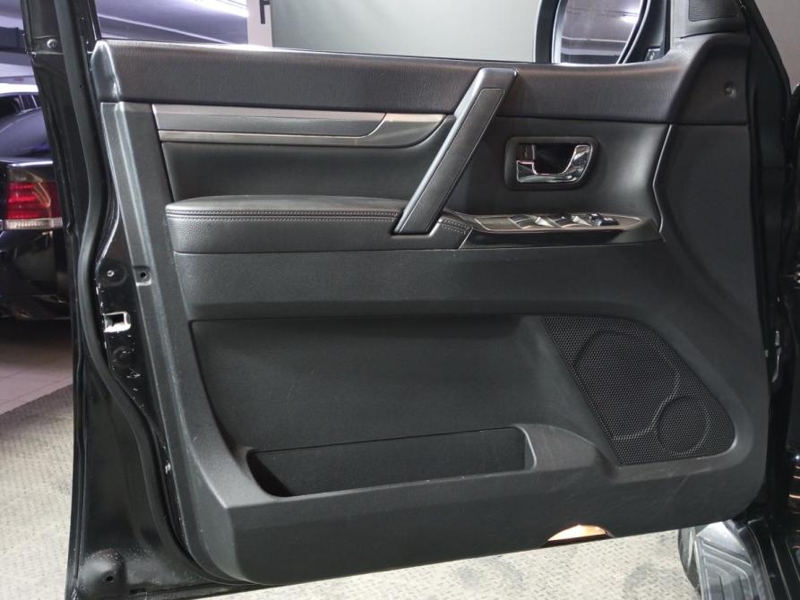 Mitsubishi Pajero IV Рестайлинг 2 Уфа  - изображение 17