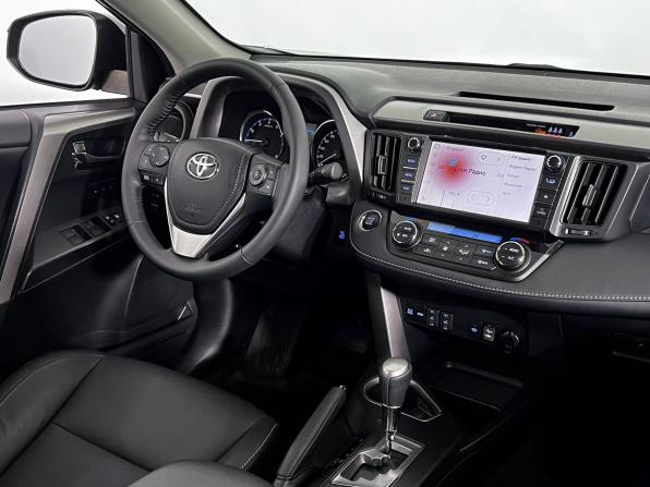 Toyota RAV4 IV (XA40) Рестайлинг с пробегом 2018 года, цена 3 250 000 рублей, 87200 км, внедорожник, Автокод Объявления