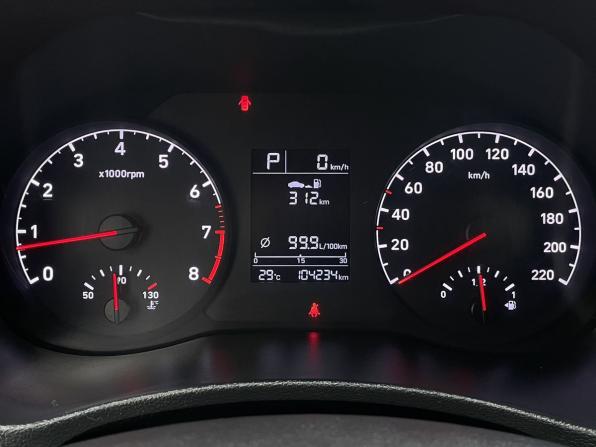 Hyundai Solaris II с пробегом 2019 года, цена 1 350 000 рублей, 104233 км, седан, Автокод Объявления
