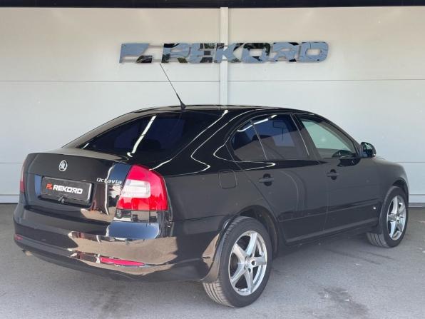 Skoda Octavia II (A5) Рестайлинг с пробегом 2010 года, цена 849 000 рублей, 156500 км, лифтбек, Автокод Объявления
