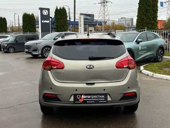 Kia Ceed II с пробегом 2013 года, цена 980 000 рублей, 181597 км, хэтчбек, Автокод Объявления