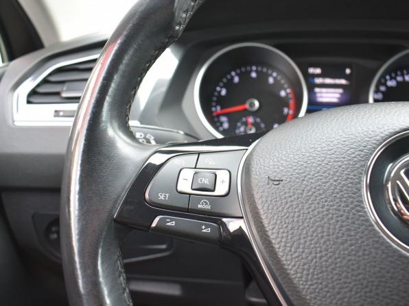 Volkswagen Tiguan II с пробегом 2017 года, цена 2 299 000 рублей, 163680 км, внедорожник, Автокод Объявления