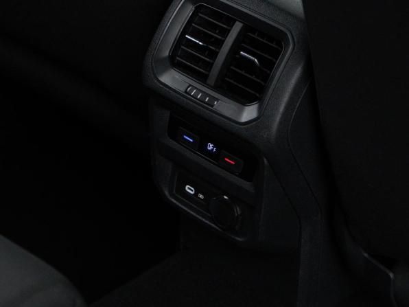 Volkswagen Tiguan II Рестайлинг с пробегом 2021 года, цена 2 099 050 рублей, 112820 км, внедорожник, Автокод Объявления