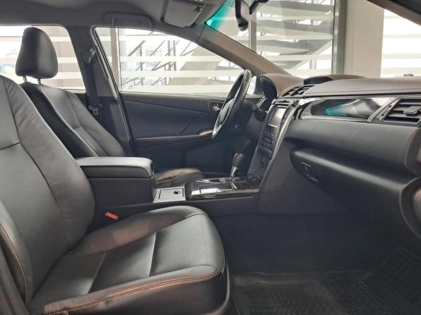 Toyota Camry VII (XV50) Рестайлинг с пробегом 2015 года, цена 1 949 000 рублей, 162098 км, седан, Автокод Объявления