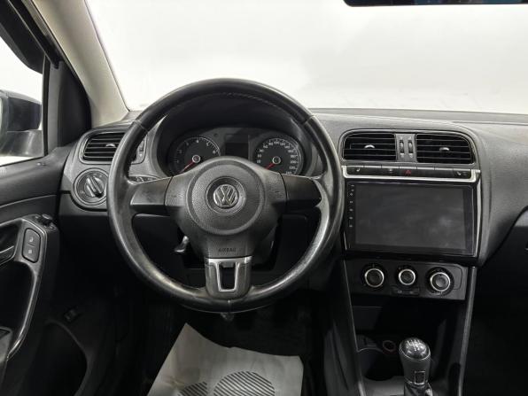 Volkswagen Polo V с пробегом 2014 года, цена 740 000 рублей, 201144 км, седан, Автокод Объявления
