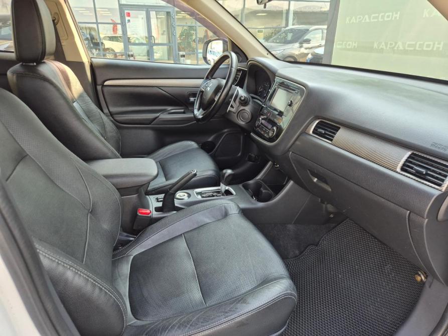 Mitsubishi Outlander III Екатеринбург  - изображение 7