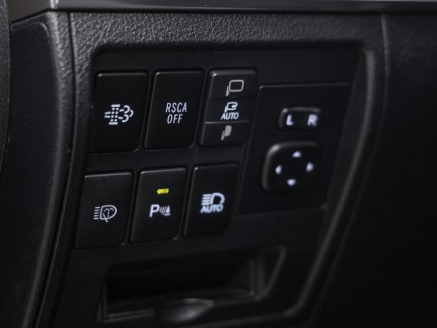 Toyota Land Cruiser 200 Series Рестайлинг 2 Санкт-Петербург  - изображение 25