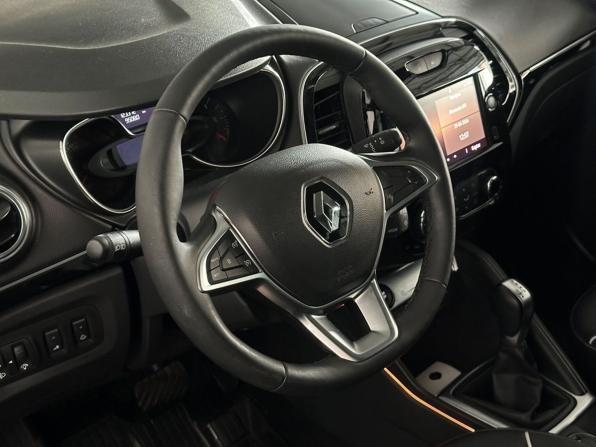 Renault Kaptur I Рестайлинг с пробегом 2020 года, цена 1 670 000 рублей, 123310 км, внедорожник, Автокод Объявления