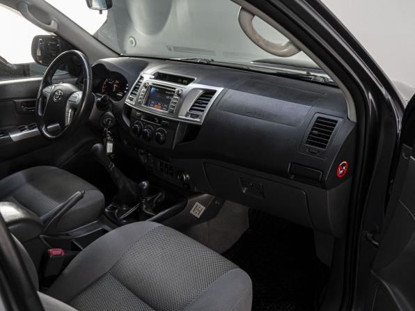 Toyota Hilux VII Рестайлинг с пробегом 2011 года, цена 1 899 000 рублей, 295052 км, пикап, Автокод Объявления