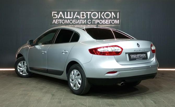 Renault Fluence I Рестайлинг с пробегом 2014 года, цена 699 000 рублей, 231536 км, седан, Автокод Объявления