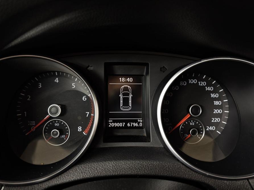 Volkswagen Golf VI Москва  - изображение 16