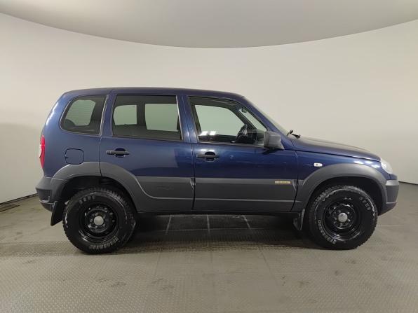Chevrolet Niva I Рестайлинг с пробегом 2017 года, цена 590 000 рублей, 121481 км, внедорожник, Автокод Объявления